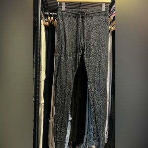 American Eagle Aerie soft lounge jogger in size S